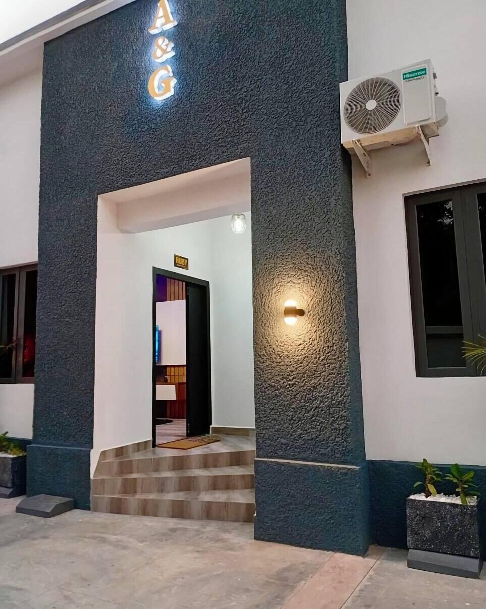 4 Star Hotels