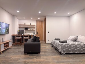 1 bedroom, desk, WiFi, bed sheets