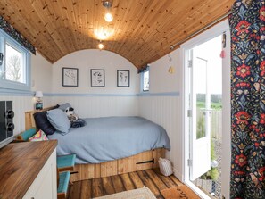 1 soverom, individuelt dekorert og individuelt innredet