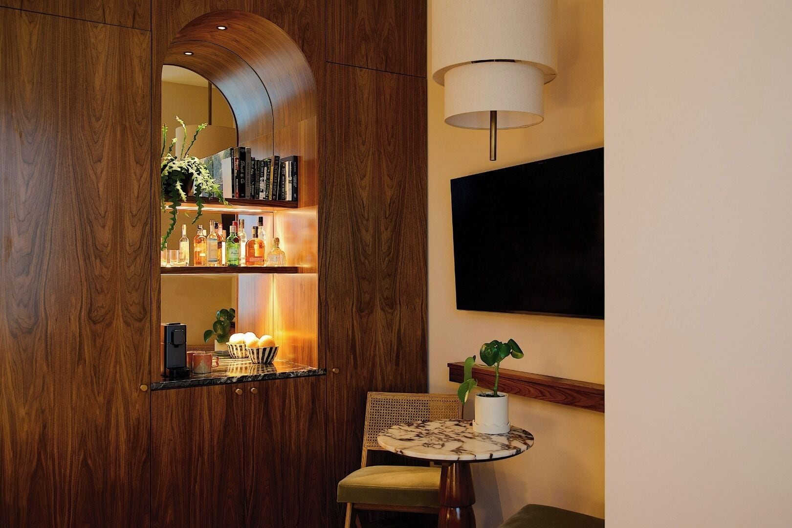Hochwertige Bettwaren, Minibar, laptopgeeigneter Arbeitsplatz