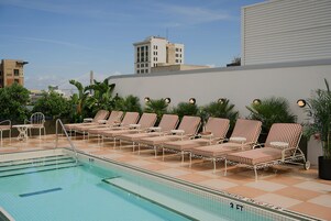 Outdoor pool, free cabanas, pool umbrellas