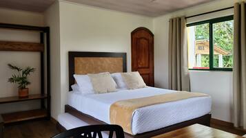 4 chambres, fer et planche Ă repasser, Wi-Fi gratuit, draps fournis