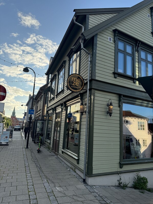 Miscellaneous - Deluxe central 2 bedroom with view & underground garage (Rogaland)
