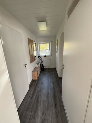 Interior - Vidi Apartmens: By the stream (Bad Überkingen)