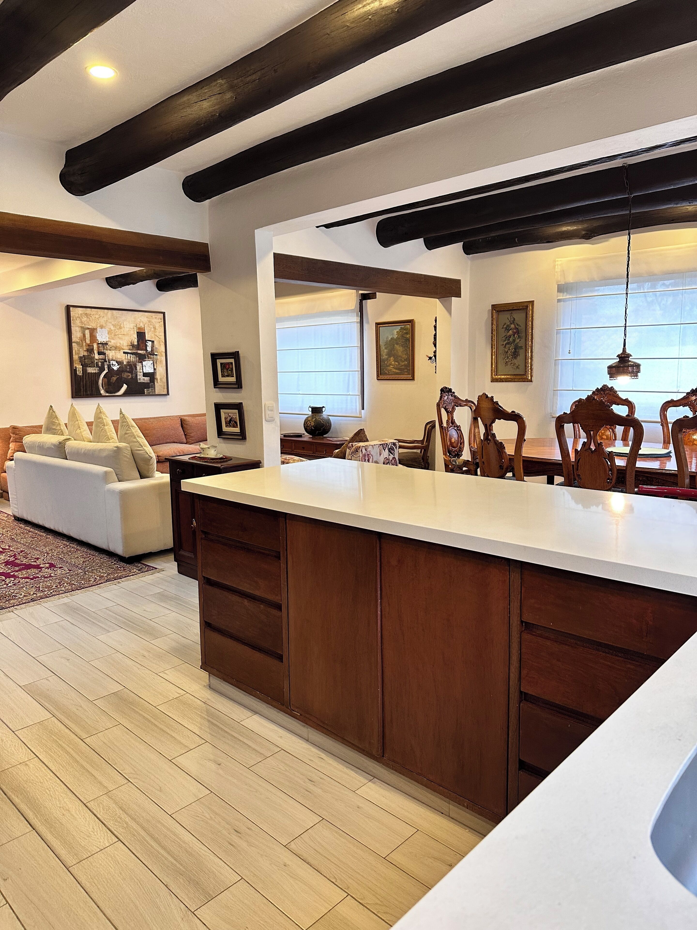 Appartement Duplex Deluxe, 6 chambres, salle de bains privée, vue montagne | Coin séjour