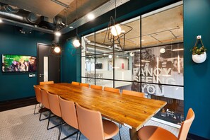 Outdoor dining - Student Only Vita St. Albans (Leeds)