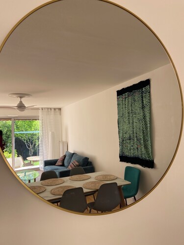 Appartement avec jardin, piscine collective et tennis à 15 min des plages