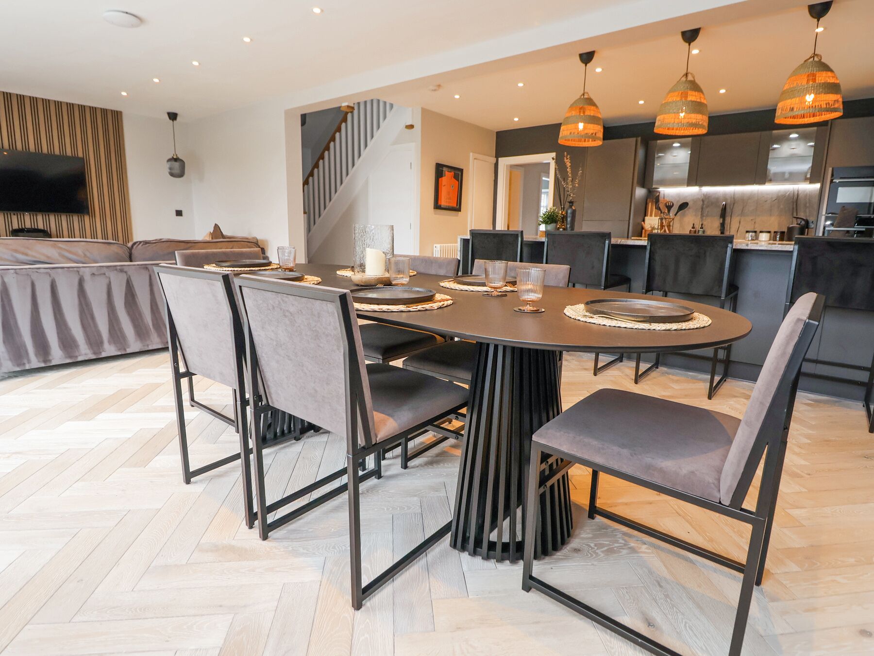 Cottage | Dining