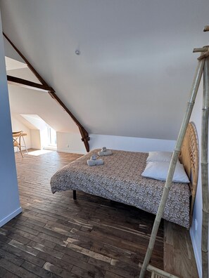 3 chambres, bureau, lit parapluie, Wi-Fi