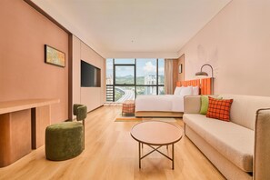 Deluxe Room, 1 King Bed with Sofa bed | Down comforters, desk, blackout drapes, iron/ironing board - Hilton Garden Inn Zhongshan South (Zhongshan)