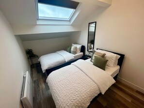 2 chambres, fer et planche à repasser, Wi-Fi gratuit, draps fournis