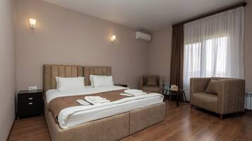 Superior Double or Twin Room, Balcony, City View | Egyptian cotton sheets, premium bedding, blackout curtains