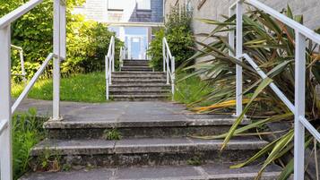 Cottage | Property grounds