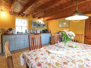 Dining - Mudflat (Toormore)