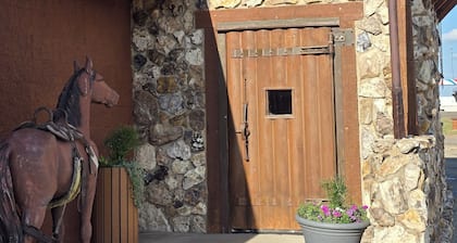 Trappers Inn & Campground
