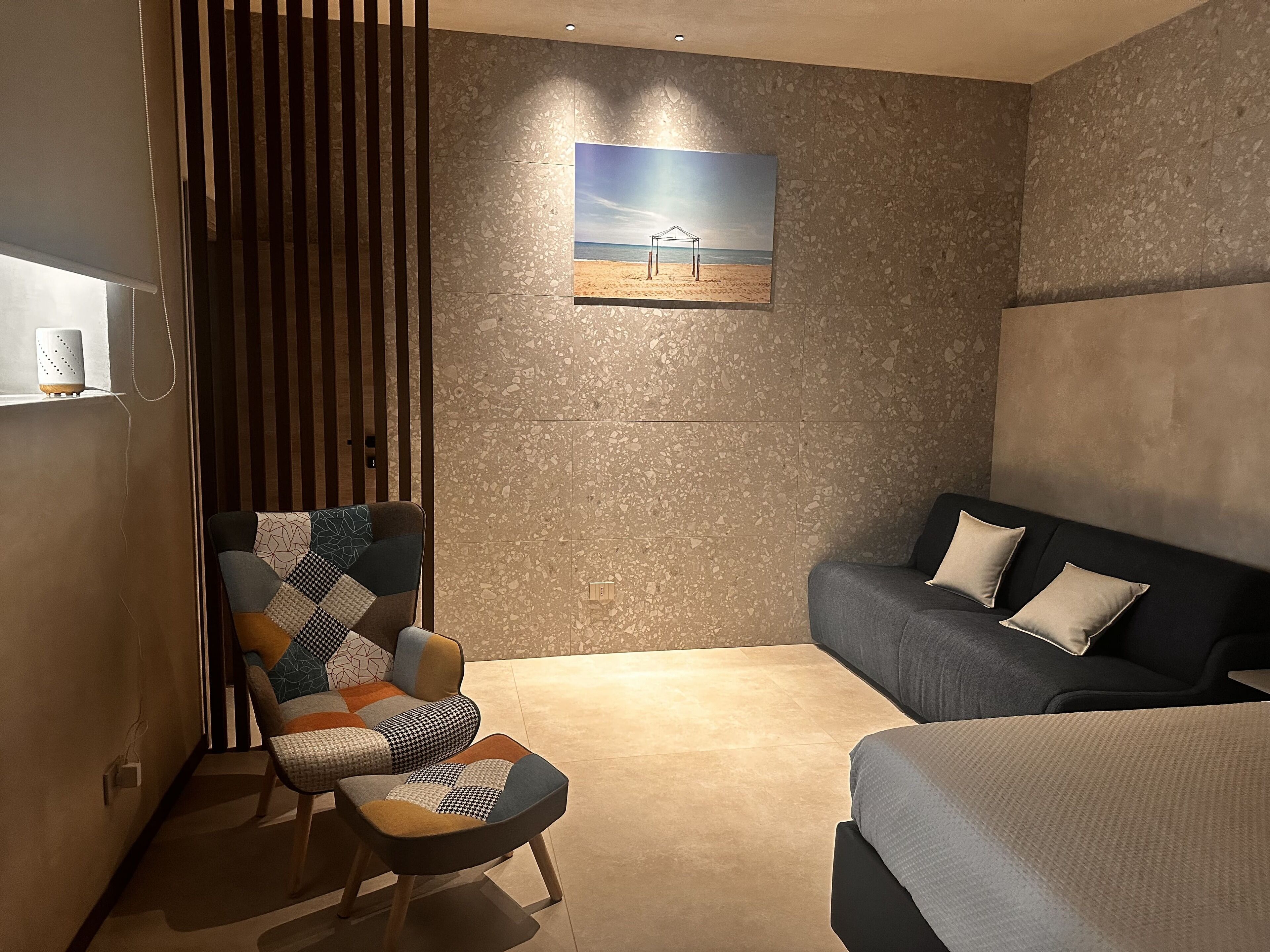 Comfort-værelse til 4 personer | Premium-sengetøj, dundyner, Select Comfort-senge, mørklægningsgardiner