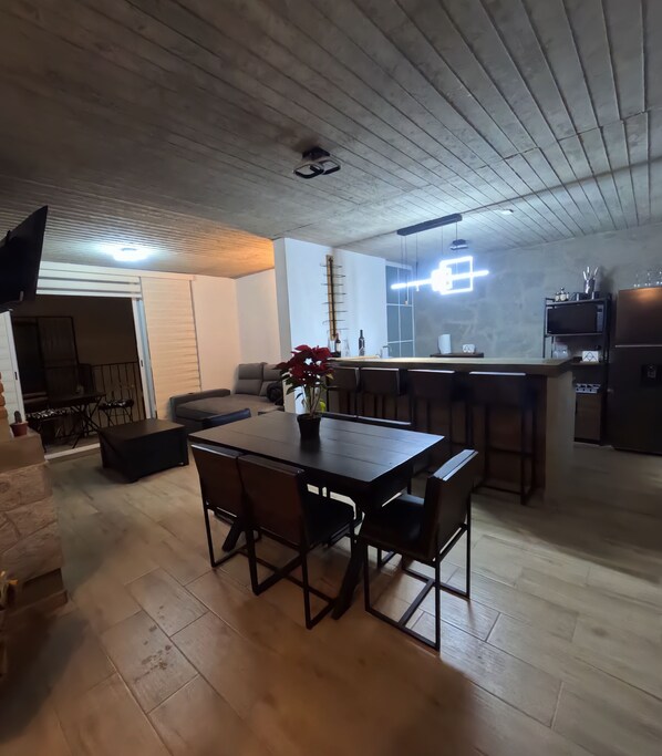 Interior - BlackMoon Luxury Cabin 5 minutes from downtown Mazamitla! (Puerto de las Cuevas)