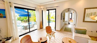 哈馬馬特阿祖爾海濱泳池別墅