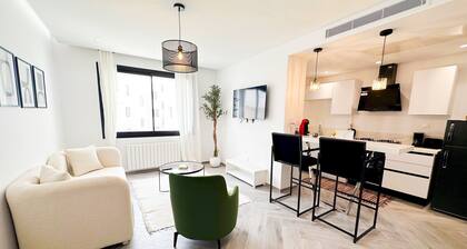 The Business Stay Brand new in Lac 2