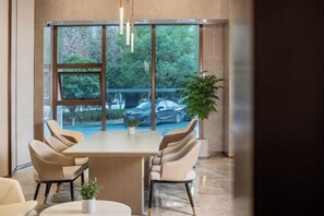 Coffee shop - Lavande Hotel (Wuhan High-speed Railway Station) (Wuhan)