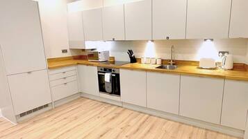 Fridge, microwave, oven, dishwasher