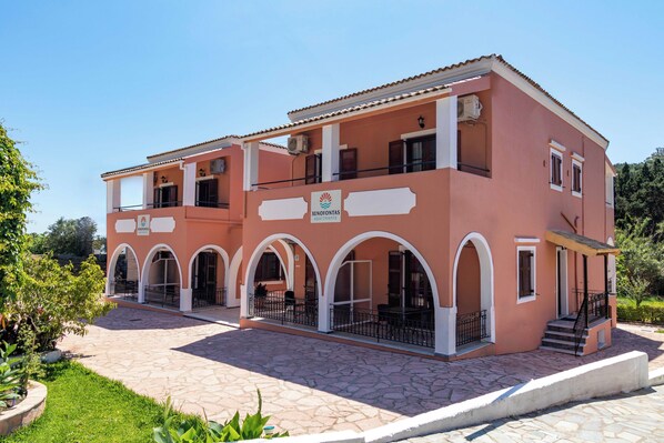 Front of property - Xenofontas apartments (Corfu)