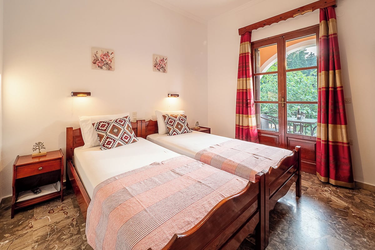 2 habitaciones, ropa de cama hipoalergénica, wifi gratis y ropa de cama