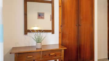 Apartment no 5 (First Floor)
