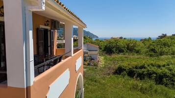 Apartment no 7 (First Floor) | Terrace/patio