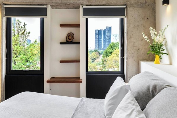 2 makuuhuonetta, työpöytä, silitysrauta/-lauta, Wi-Fi