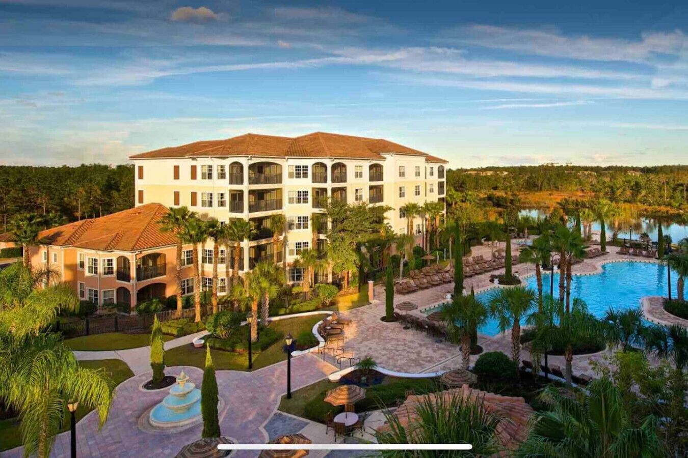 All furnished condo -than 10 min from major Parks!