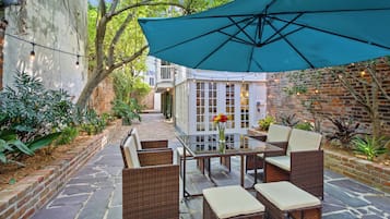 Superior Townhome, Courtyard View | Terrace/patio