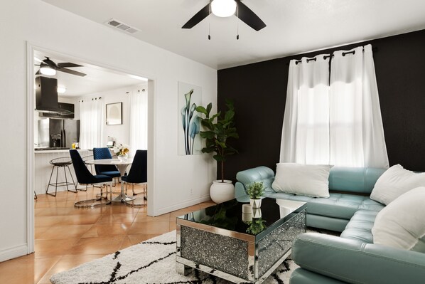 スマートテレビ、暖炉