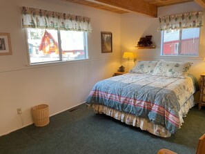 3 bedrooms, free WiFi, bed sheets
