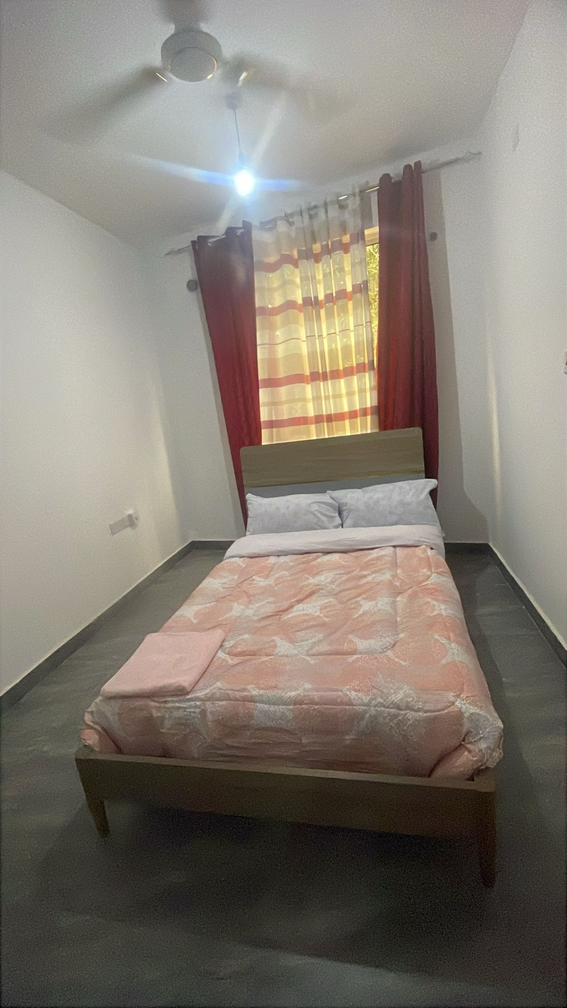 2 slaapkamers, een strijkplank/strijkijzer, wifi, beddengoed