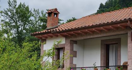 House only 8km from San Sebastian de Garabandal and 20 min from beautiful beaches.