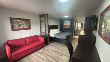 1 bedroom, desk, laptop workspace, free WiFi