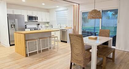 Boho Luxe Escape - Pet Friendly, Fire Pit, Grill, & Beach!