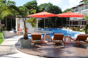 Piscine extérieure