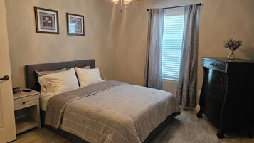 2 bedrooms, iron/ironing board, WiFi, bed sheets