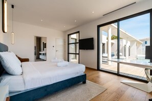 4 bedrooms, iron/ironing board, travel crib, WiFi