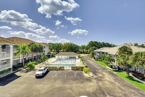 Exterior - Sleek Naples Condo w/ Balcony: Snowbirds Welcome! (Naples)