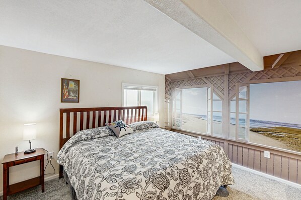 3 bedrooms, internet, bed sheets - Spacious & comfortable home close to the Habor, Sand Dunes, beaches, & parks (Reedsport)