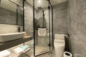 Bathroom - Accompanying Hotel·Yipin (Shanghai Lujiazui Financial and Trade Zone) (Shanghai)