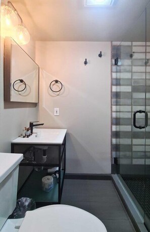 Shower, towels