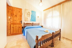 3 多间卧室、熨斗/熨衣板、WiFi、床单