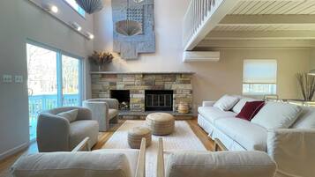 Smart TV, fireplace, video games