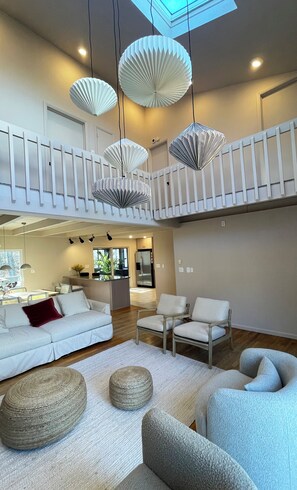 Smart-tv, eldstad och tv-spel