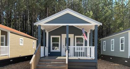 Tiny Homes for Rent, minutes to the Casino, Golf Course & Water Park