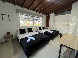 4 bedrooms, desk, free WiFi, bed sheets